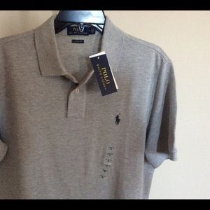 Men’s grey polo